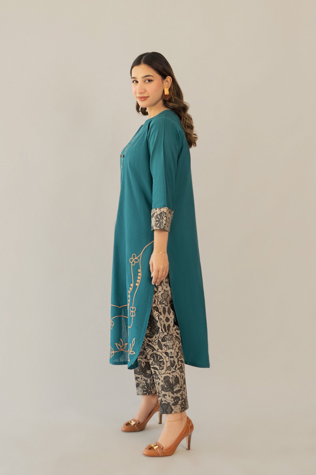 LIORA